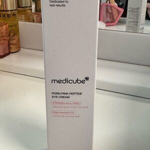 Medicube PDRN Pink Peptide Eye Cream